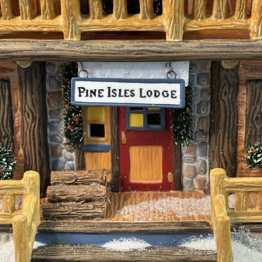Department 56 Pine Isles Lodge Simple Traditions in orig box Winter Ski Cabin